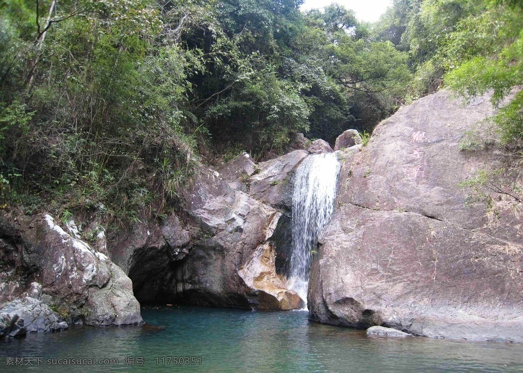 水潭 风景 风光 溪涧 流水 潭 碧水 树林 树木 大石头 清新 风景图片 国内旅游 旅游摄影