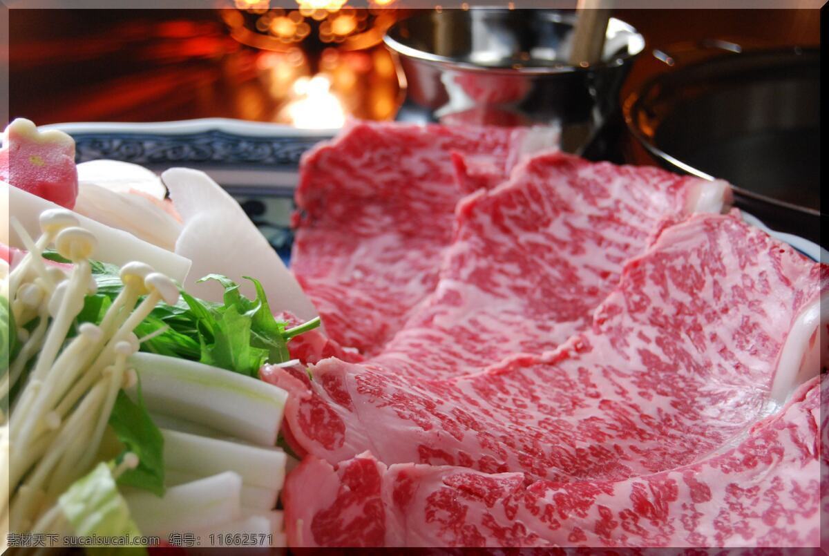 火锅 牛肉 牛肉片 肥牛肉 牛排 牛肉火锅 高级牛肉 日式火锅 火锅牛肉 刷牛肉 刷过 涮锅 涮涮锅 金针菇 肥牛 食物原料 餐饮美食