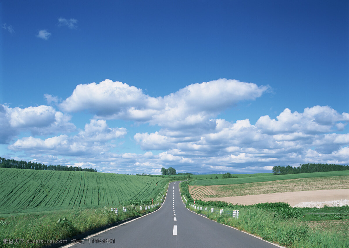 公路美景 高原公路 沥青路 公路 道路 国道 省道 乡道 马路 交通 蓝天 白云 旅游摄影 人文景观