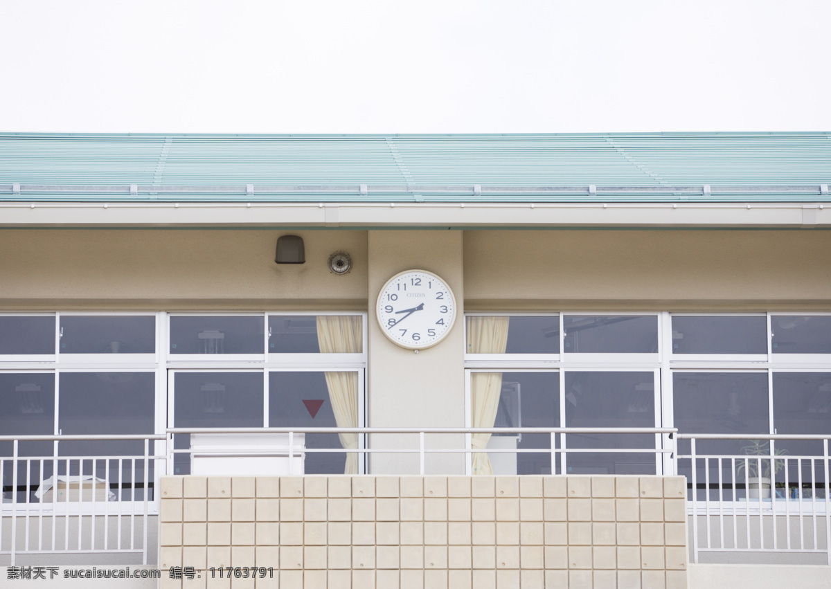 学校 教学楼 教室 钟表 挂钟 校园 教学 教育 高清图片 其他类别 环境家居
