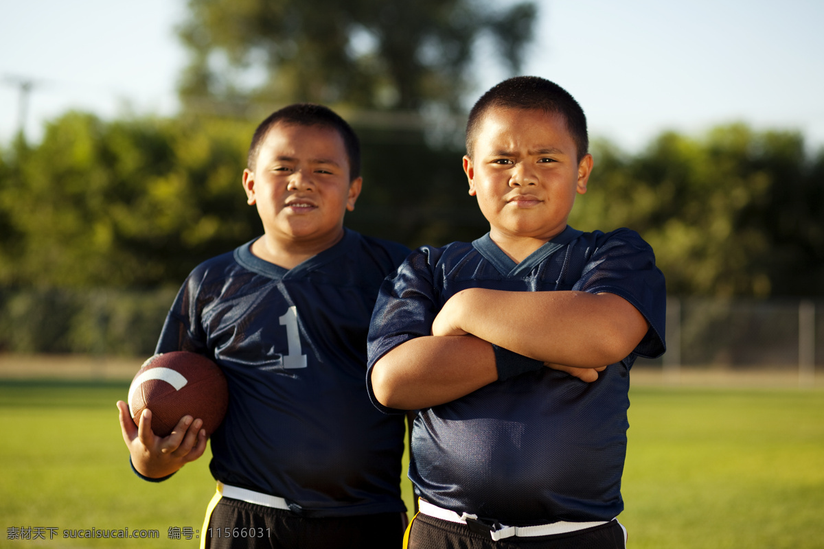 儿童 橄榄球 运动员 小男孩 男生 儿童运动员 体育运动 儿童图片 人物图片