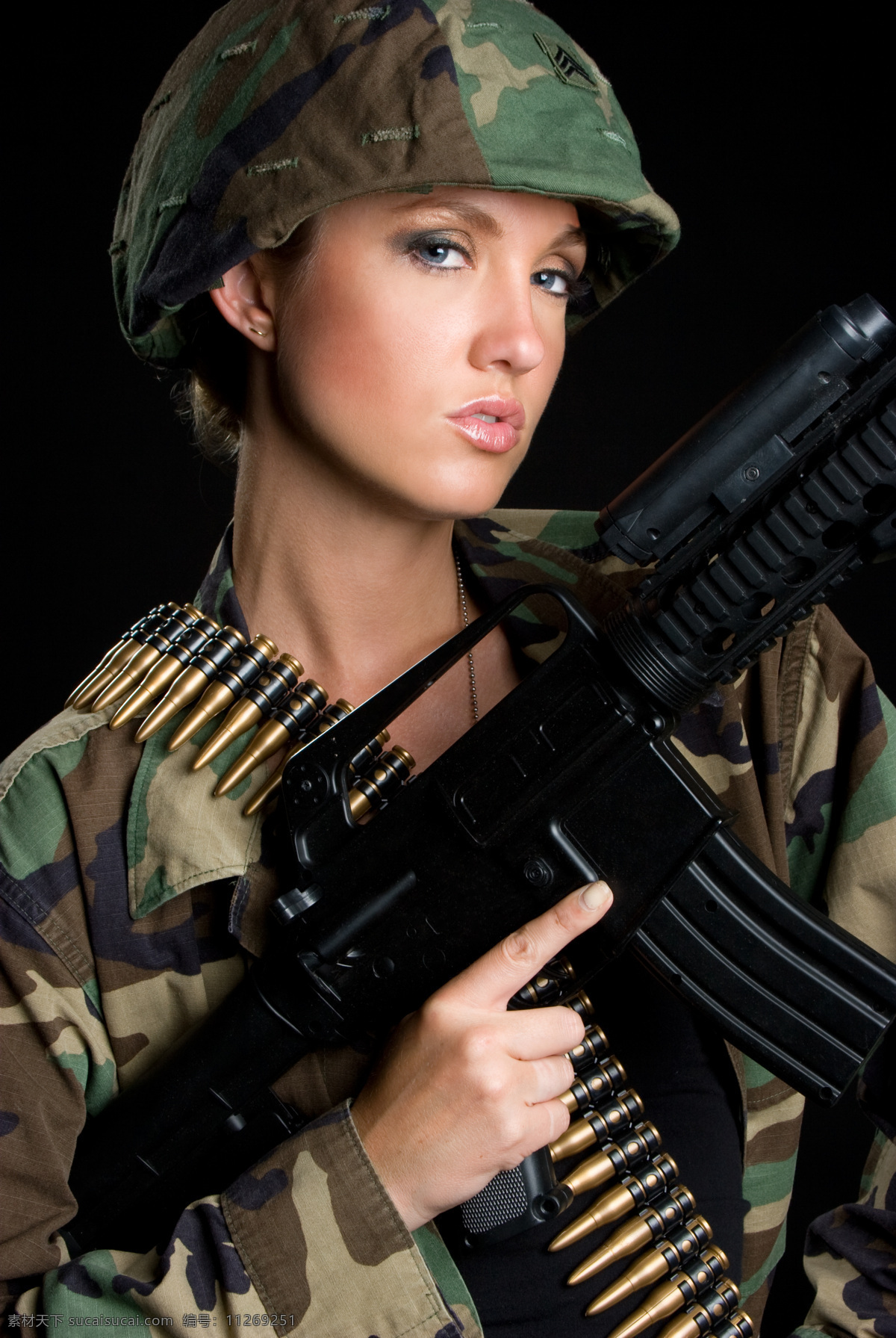 美女 军人 外国女性 女人 性感美女 时尚美女 模特 军装 女兵 枪 子弹 武器 美女图片 人物图片