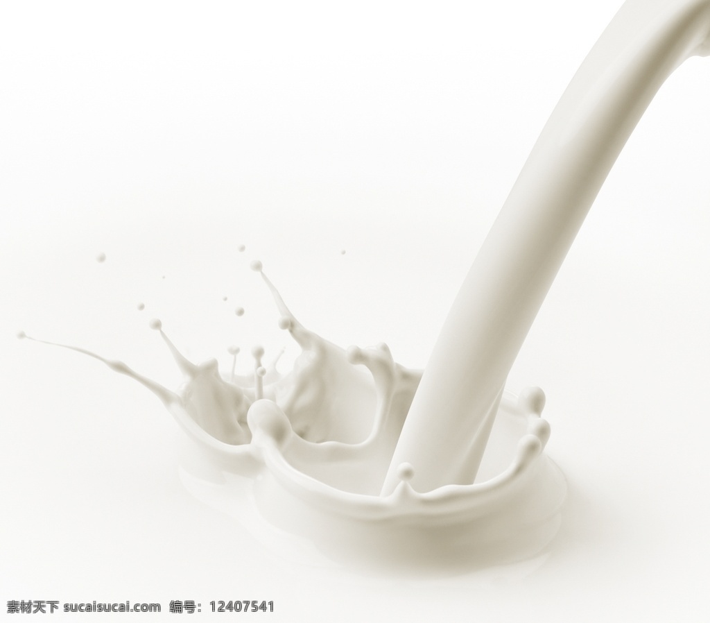 杯子 豆奶 喷溅的牛奶 早餐 营养 食物 创意 广告 背景素材 海报素材 餐饮美食 传统美食
