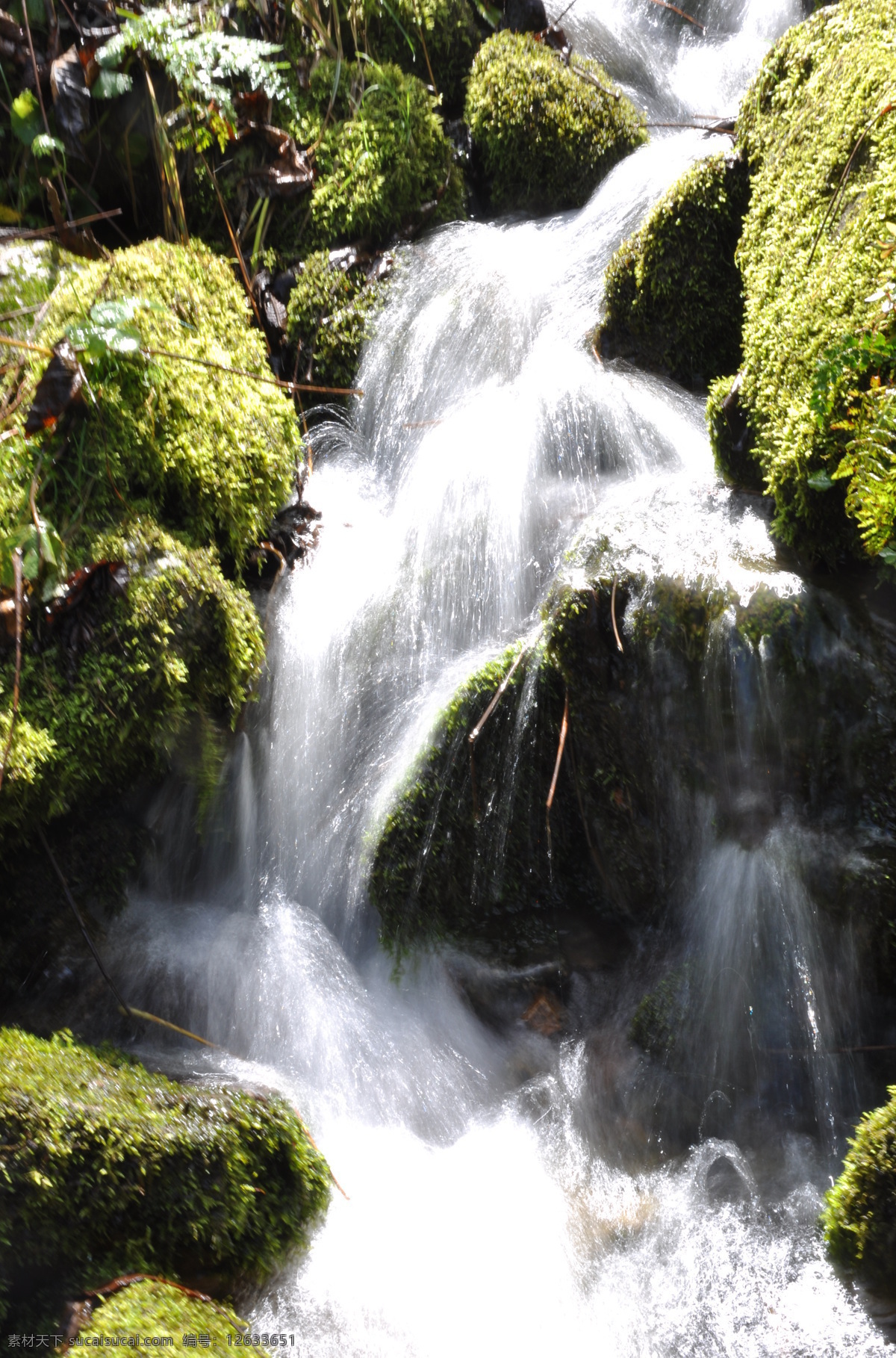高清 瀑布 石头 小溪 河流 植物 自然风光 景观 景区 太白山 休闲旅游 瀑布图片 风景图片