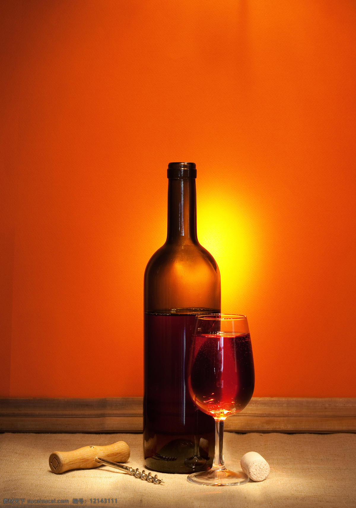 葡萄酒与酒开 玻璃酒杯 葡萄酒 高脚杯 酒杯 瓶开 木塞 玻璃杯子 酒水摄影 酒水饮料 餐饮美食 红色