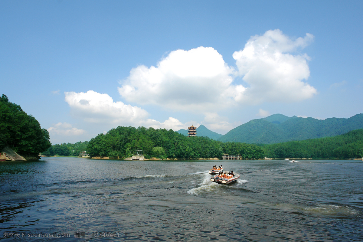 南湖 风光 蓝天 湖水 快艇 旅游 大风景图 风景图 地理图片 南郑县 汉中 汉中南湖 汉中风光 南郑风光 自然风景 旅游摄影