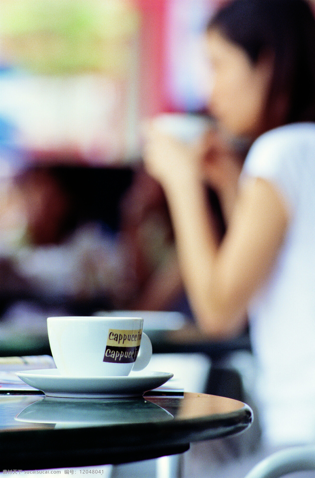 桌面 上 一杯 咖啡 摄影图片 喝咖啡 咖啡杯 美女 人物 手拿咖啡杯 品尝咖啡 咖啡文化 coffee 高清图片 咖啡厅 一杯咖啡 咖啡厅写真 咖啡图片 餐饮美食