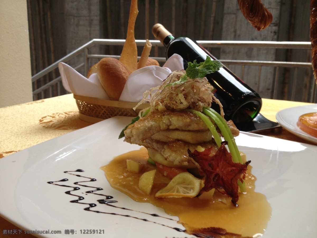 餐饮 餐饮美食 果酱 红酒 美食 苹果 肉 色香味 猪扒 苹果猪扒 美式猪扒 西餐 商业美食摄影 西餐美食 psd源文件