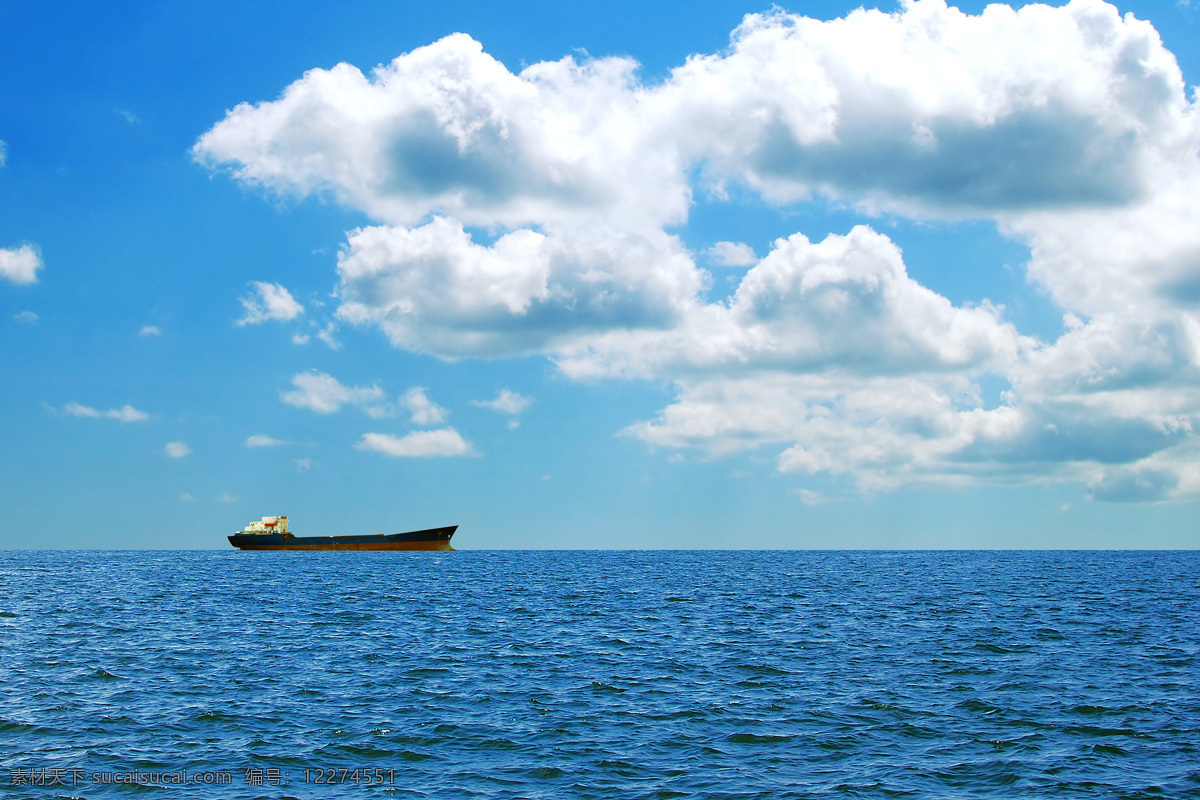 美丽 蓝天 白云 轮船 大海 海面 快艇 帆船 游艇 大船 运输工具 轮船图片 现代科技