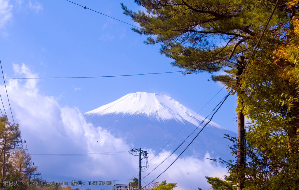 日本 富士山 电线杆 景区 蓝天 风景 生活 旅游餐饮