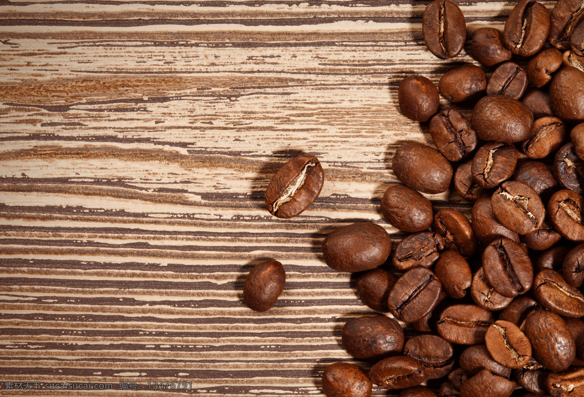 铺 满 地板 咖啡豆 咖啡 咖啡原料 咖啡摄影 咖啡杯子 酒水饮料 咖啡图片 餐饮美食