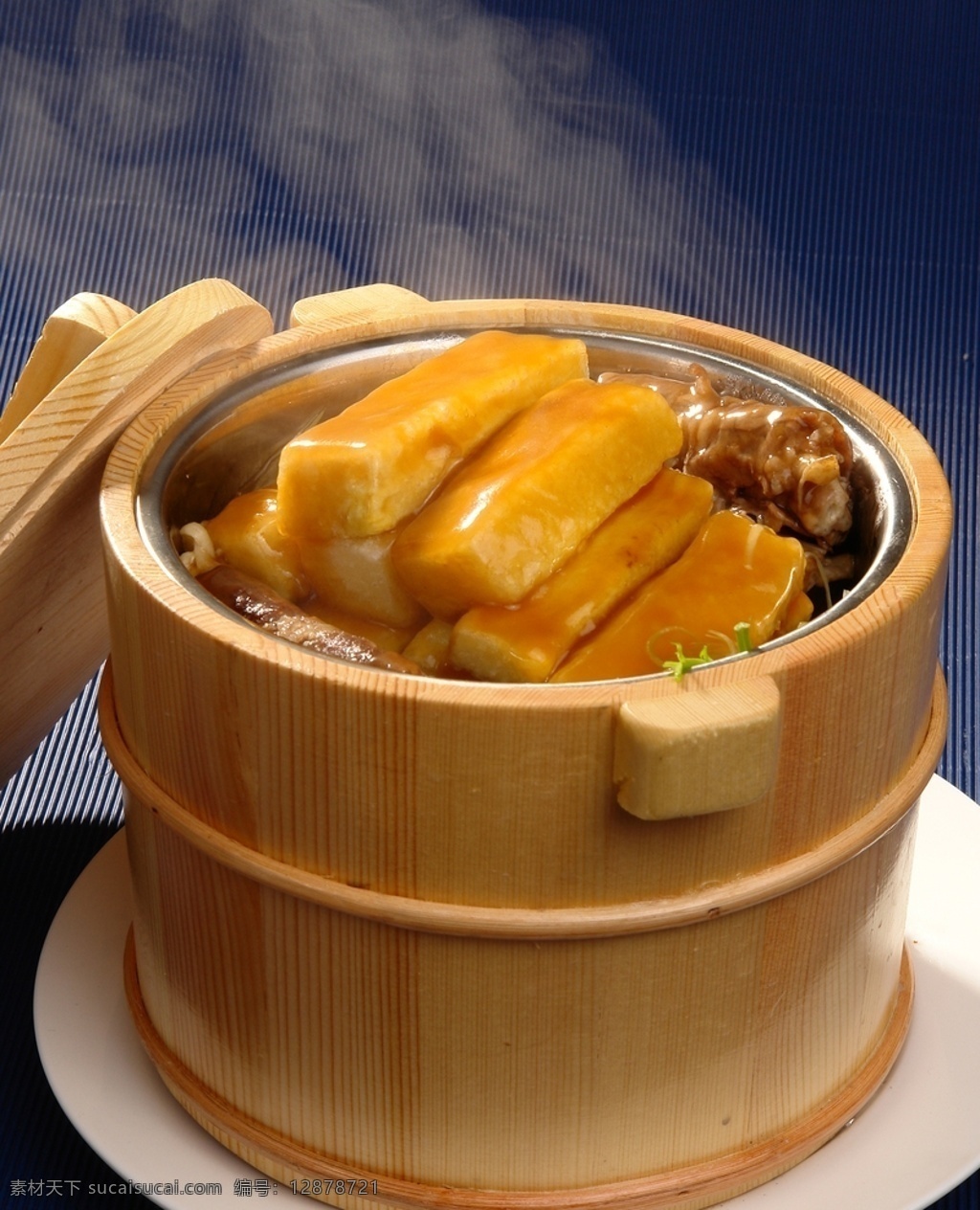 自制一桶豆腐 一桶自制豆腐 美食 桶 木桶 自制 豆腐 菜品图 餐饮美食 传统美食