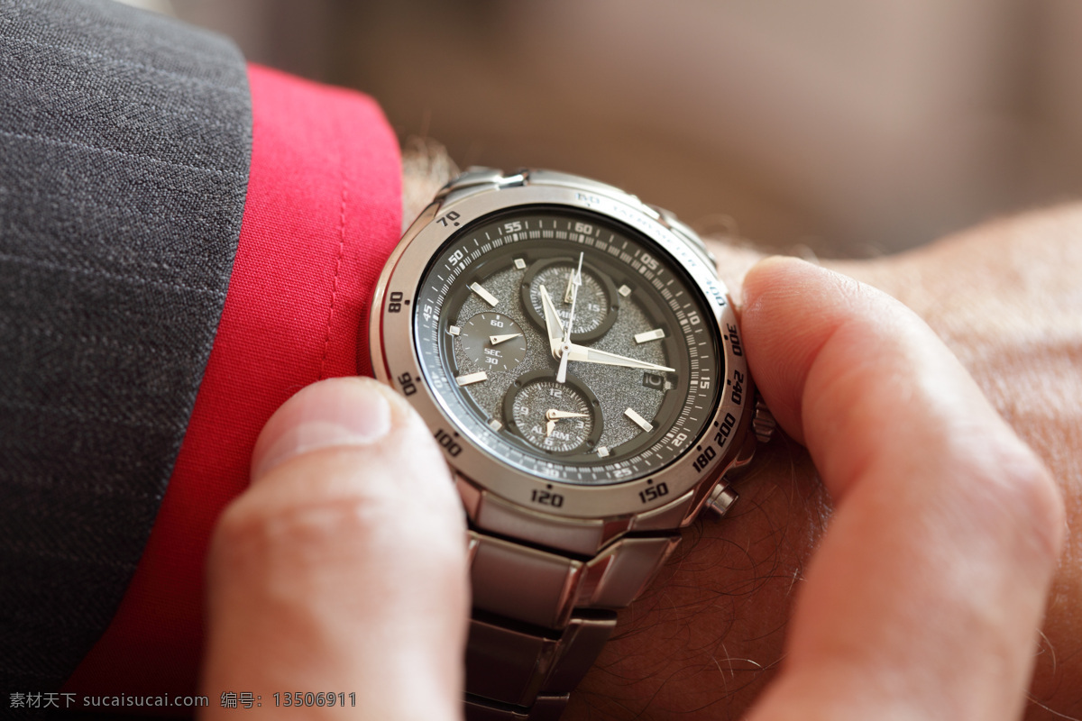 看 手表 时间 商务 男人 名表 高铛手表 腕表 钟表 商务男人 职业男人 钟表图片 生活百科