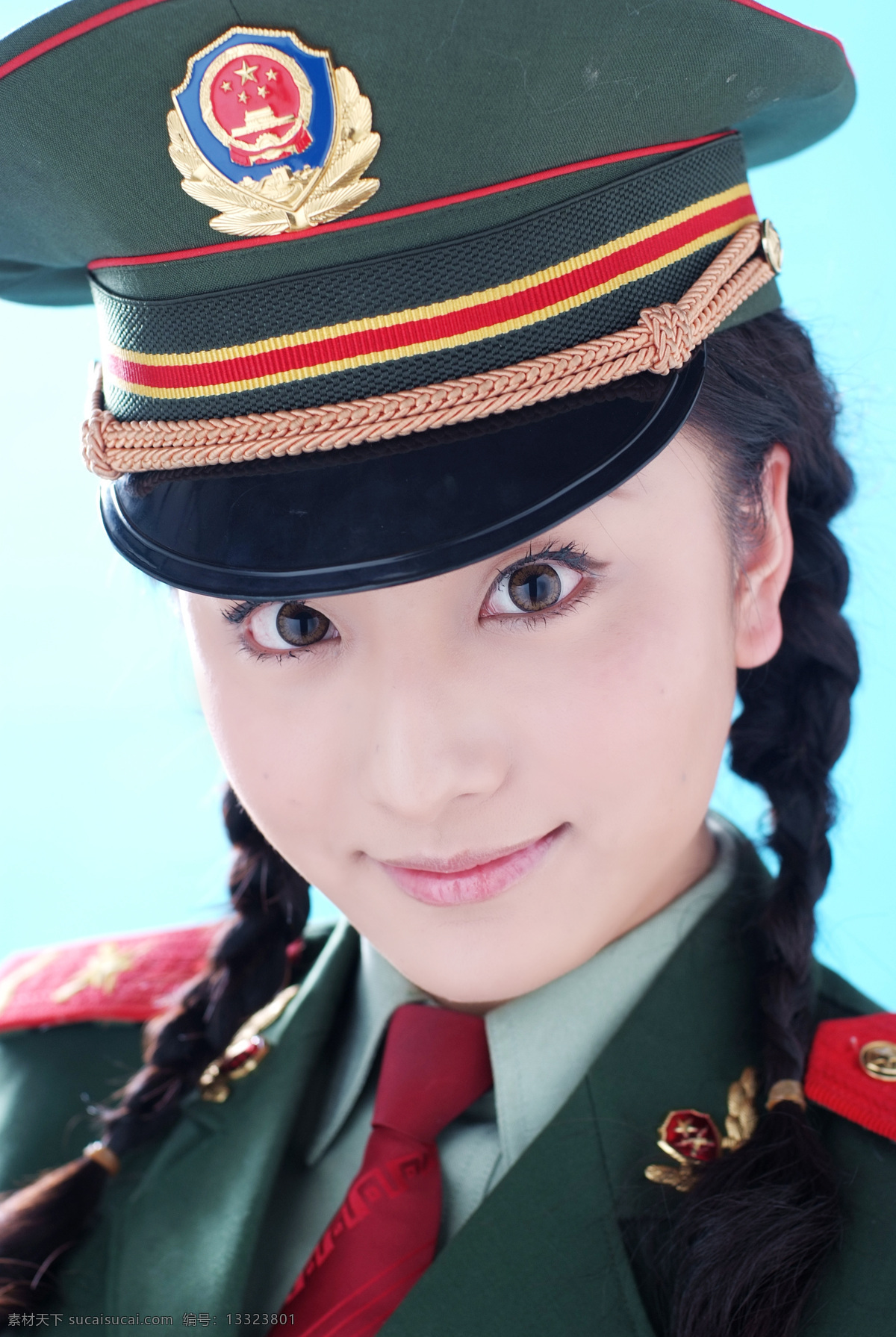 【花季女兵---最时尚的军装摄影图片】武汉人像摄影_人类一切皆有可能成为我镜头的主题! _太平洋电脑网摄影部落