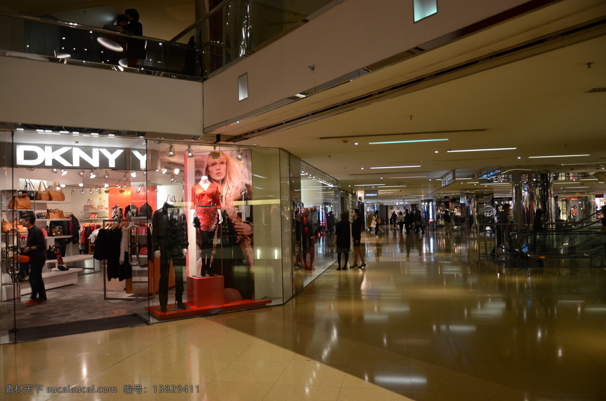 商场 一楼 衣服 橱窗 展示 楼层 商务场景 商务金融 商业 家居装饰素材 展示设计