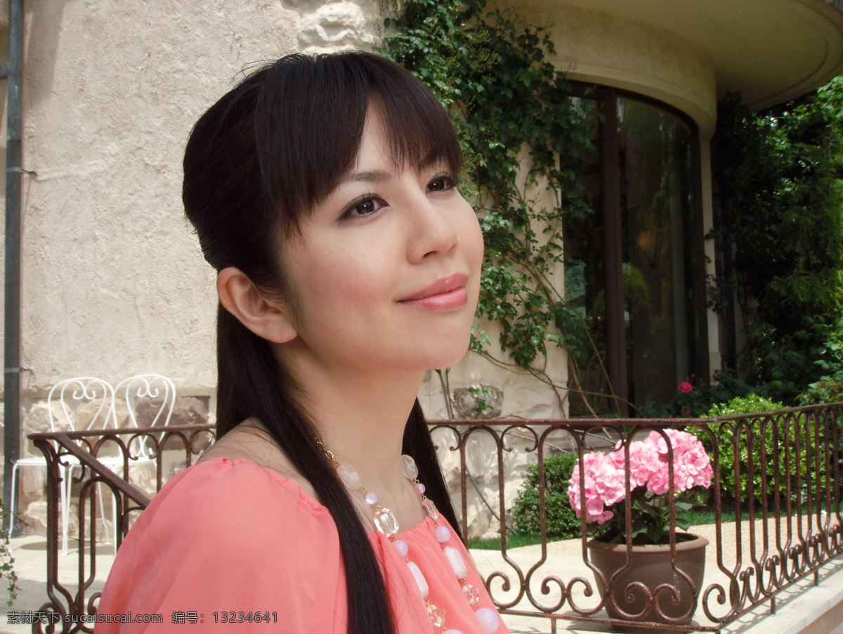 亚洲美女写真 中国 新疆 新疆维族 新疆维吾尔族 新疆美女 中国美女 邻家 时装 女孩 漂亮 美丽 公主 清纯 青春 甜美 可爱 气质 白领 亚洲美女 写真集 人物摄影 人物图库