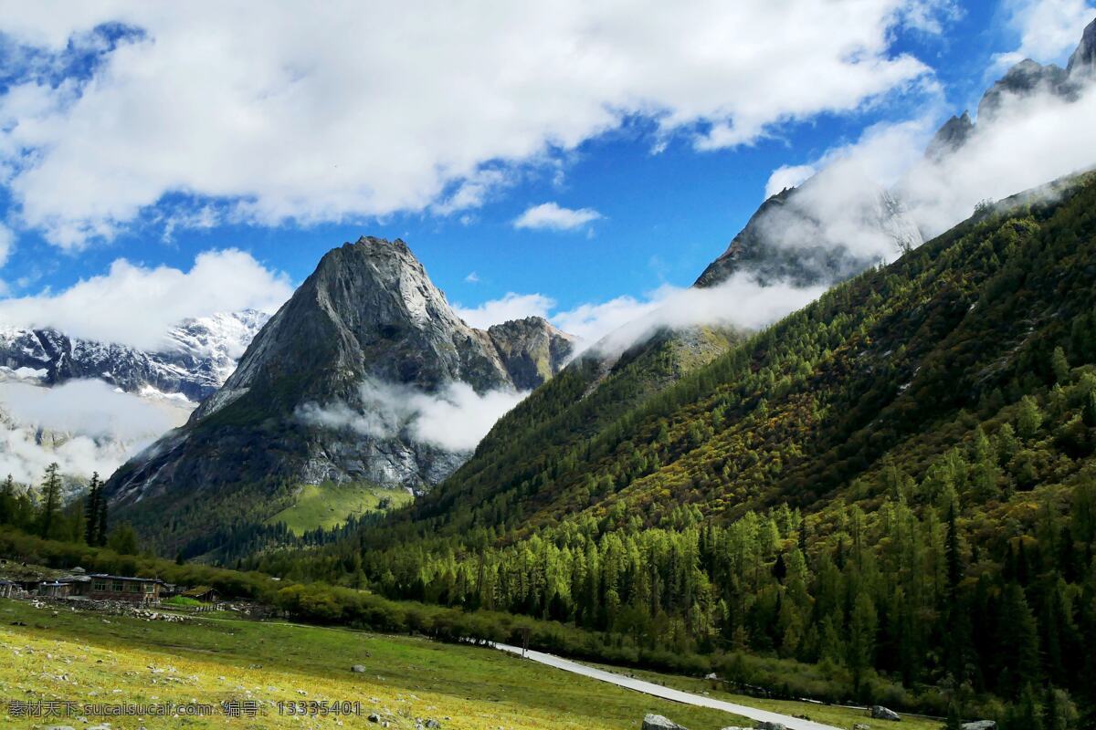 四姑娘山 东方圣山 神山 山峰 地貌 云雾袅绕 自然 山水 大自然 天空 云彩 云雾 雄峻奇异 鬼斧神工 自然风景 田园 自然景观 山水风景