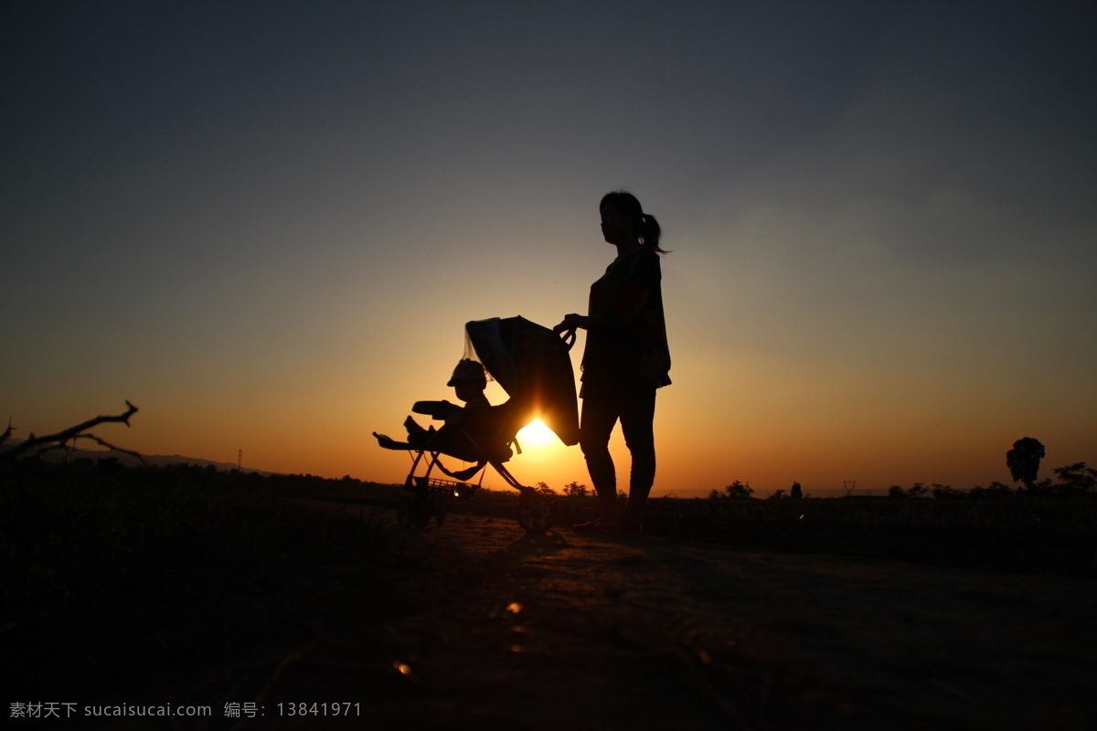 夕阳 剪影 爱 快乐 人物摄影 人物图库 希望 夕阳剪影 幸福