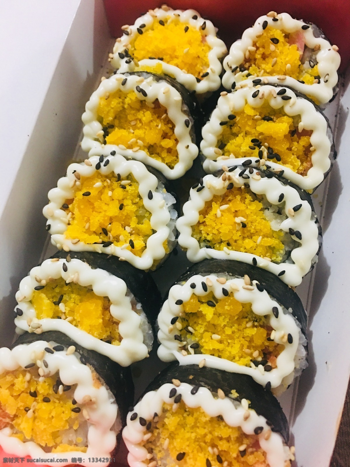 海 鸭蛋 黄 肉松 卷 饭 海鸭蛋黄 卷饭 芝麻 沙拉 紫菜 餐饮美食 西餐美食