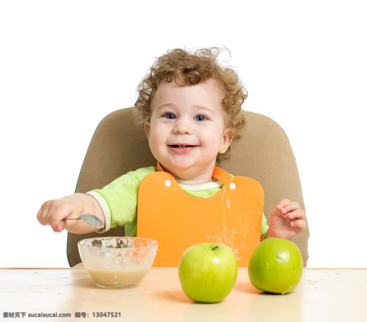 可爱 婴儿 饮食 健康饮食 吃饭 喂饭 宝宝 baby 孩子 小儿 儿童 幼儿 人物图库 儿童幼儿