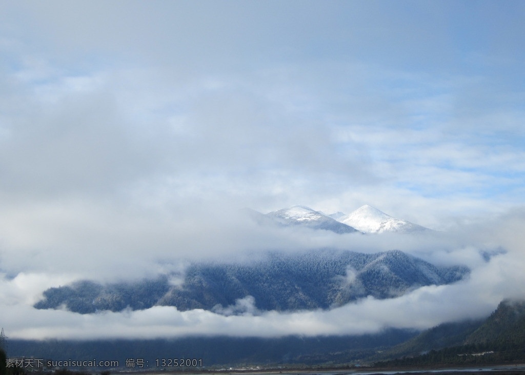 云雾缭绕 林芝 旅行 白云 雪山 山峦 心灵旅行 自然风景 旅游摄影