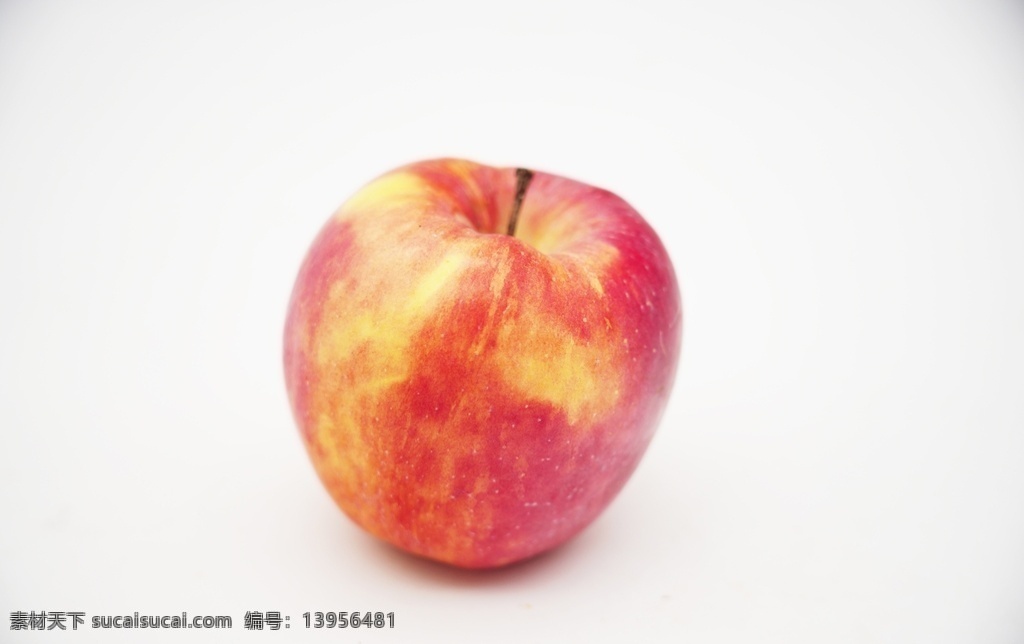 苹果 高清 拍摄 素材图片 水果 水果图 红苹果 水果素材 苹果素材 苹果特写 紫色背景 苹果图片 苹果棚拍 苹果高清图 水果高清图 苹果图片下载 苹果设计素材 水果设计素材 生物世界