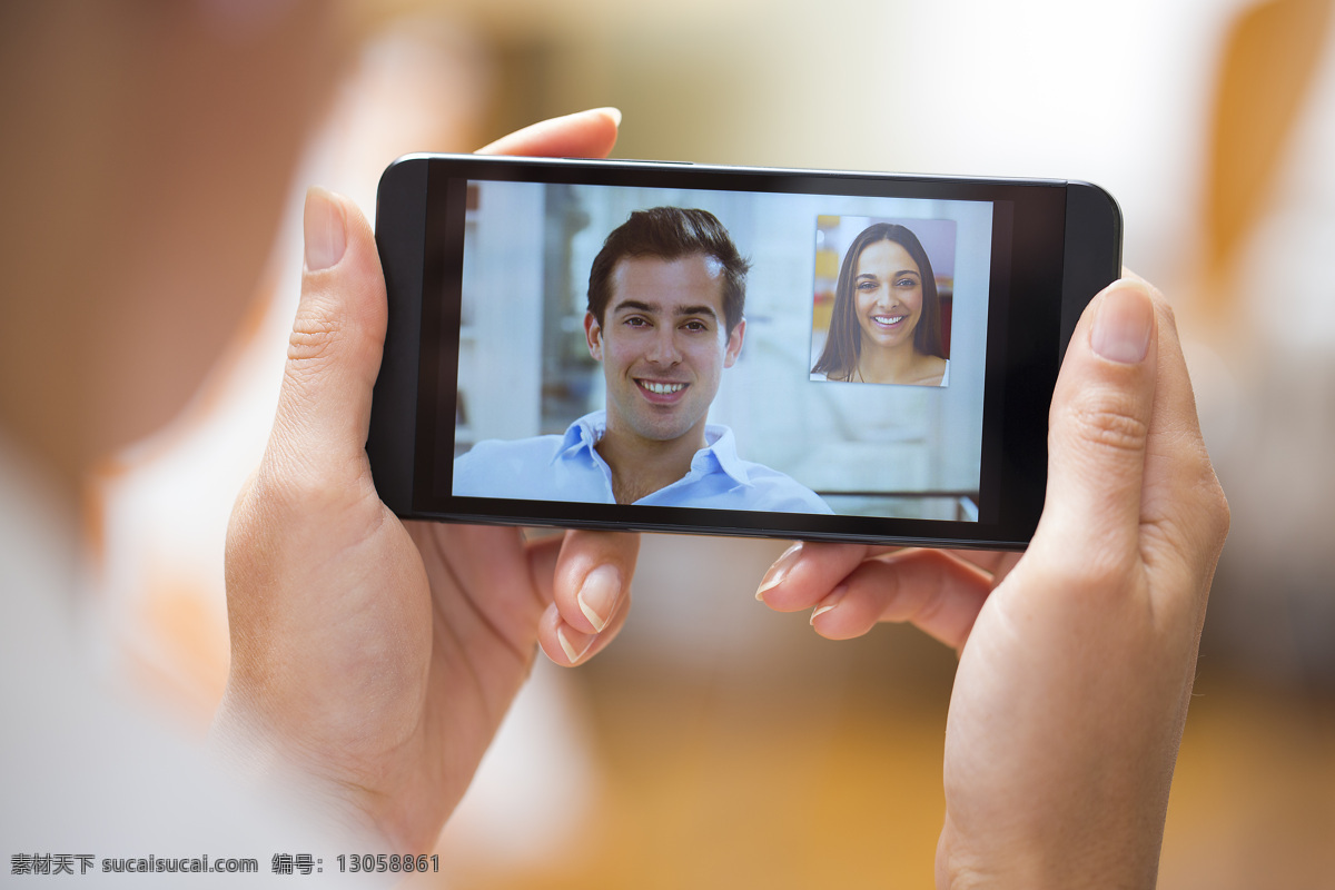手机 视频聊天 手机视频聊天 智能手机 通讯科技 手机图片 现代科技
