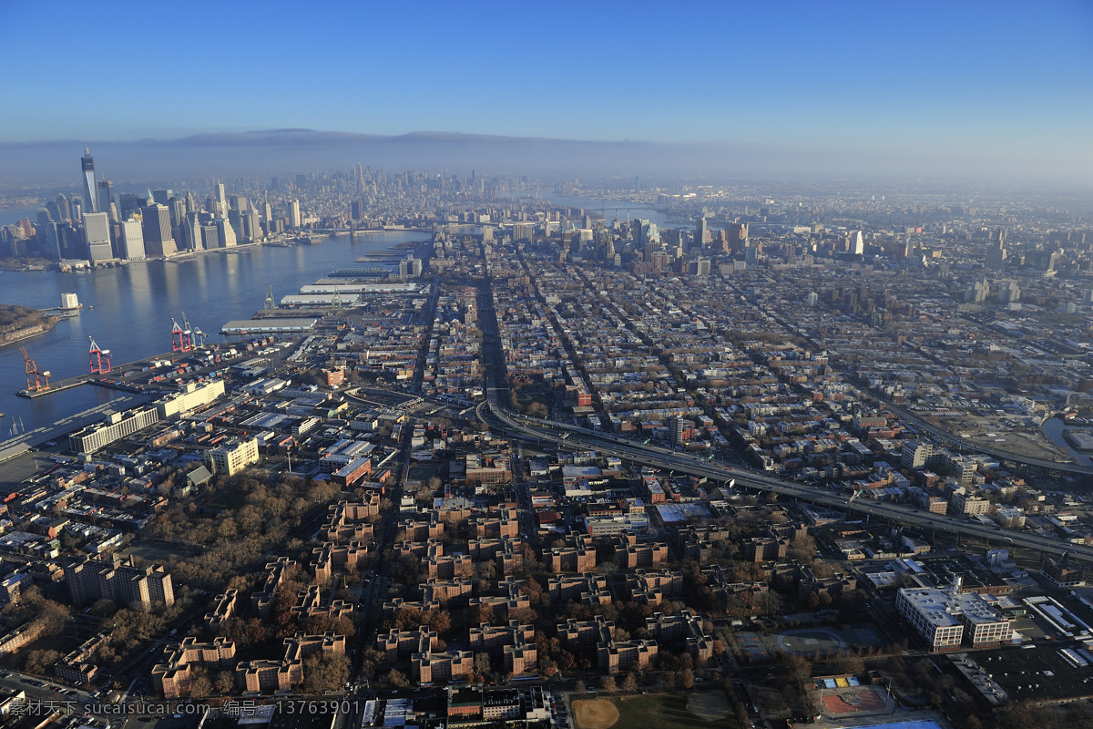 鸟瞰滨海城市 鸟瞰 滨海 城市 城市建筑 建筑景色 城市风景 繁华的城市 城市风光 环境家居 黑色