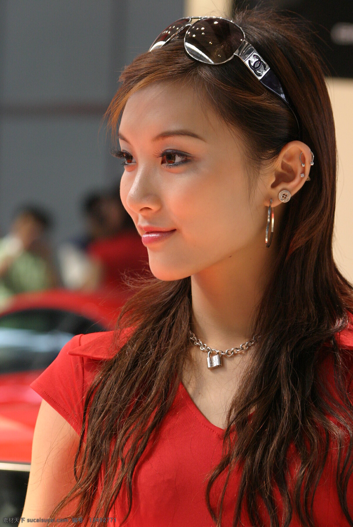 车展美女 广州车展 模特 美女 车模 职业人物 人物图库