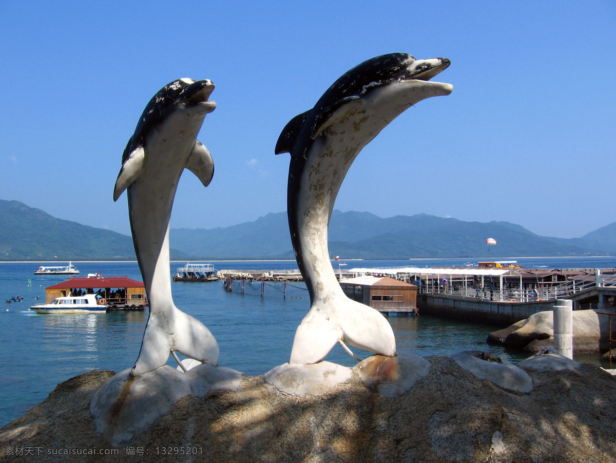 分界洲岛 陵水县 生态旅游 美女岛 海南岛 海豚 雕像 码头 山峦 大海 自然景观 山水风景