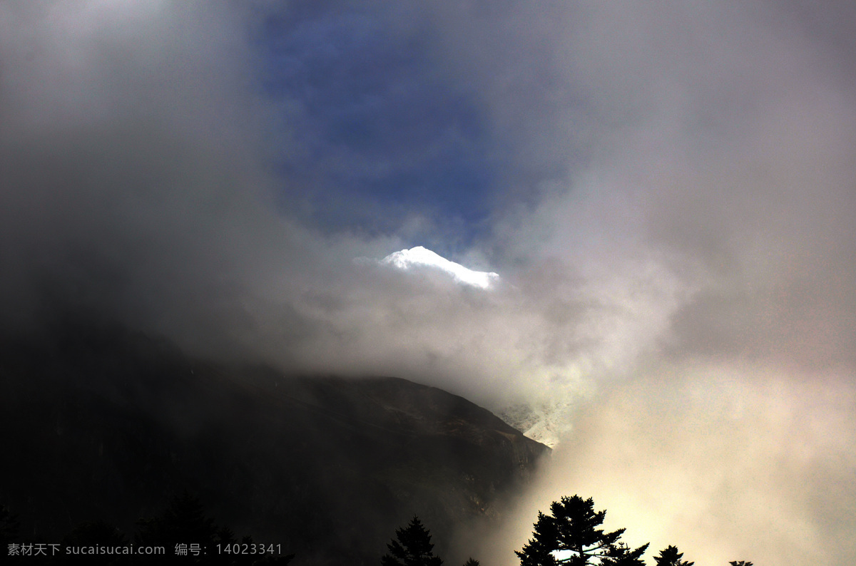 烟雾弥漫 烟 雾 朦胧山 光 山 神秘地带 山地 山光 山雾 自然风景 旅游摄影