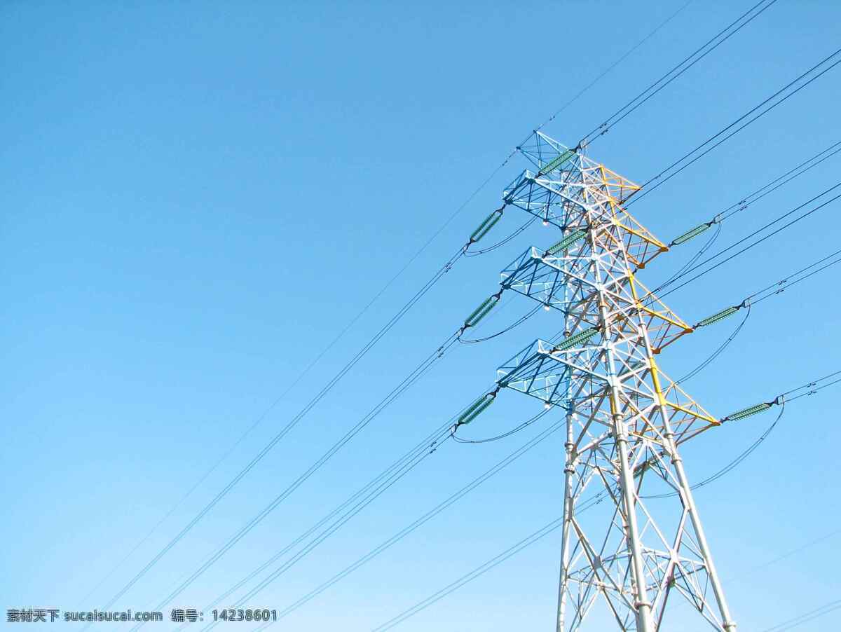 电力输送 电线 蓝天 天空 电力 输电 电网 电塔 工业生产 现代科技