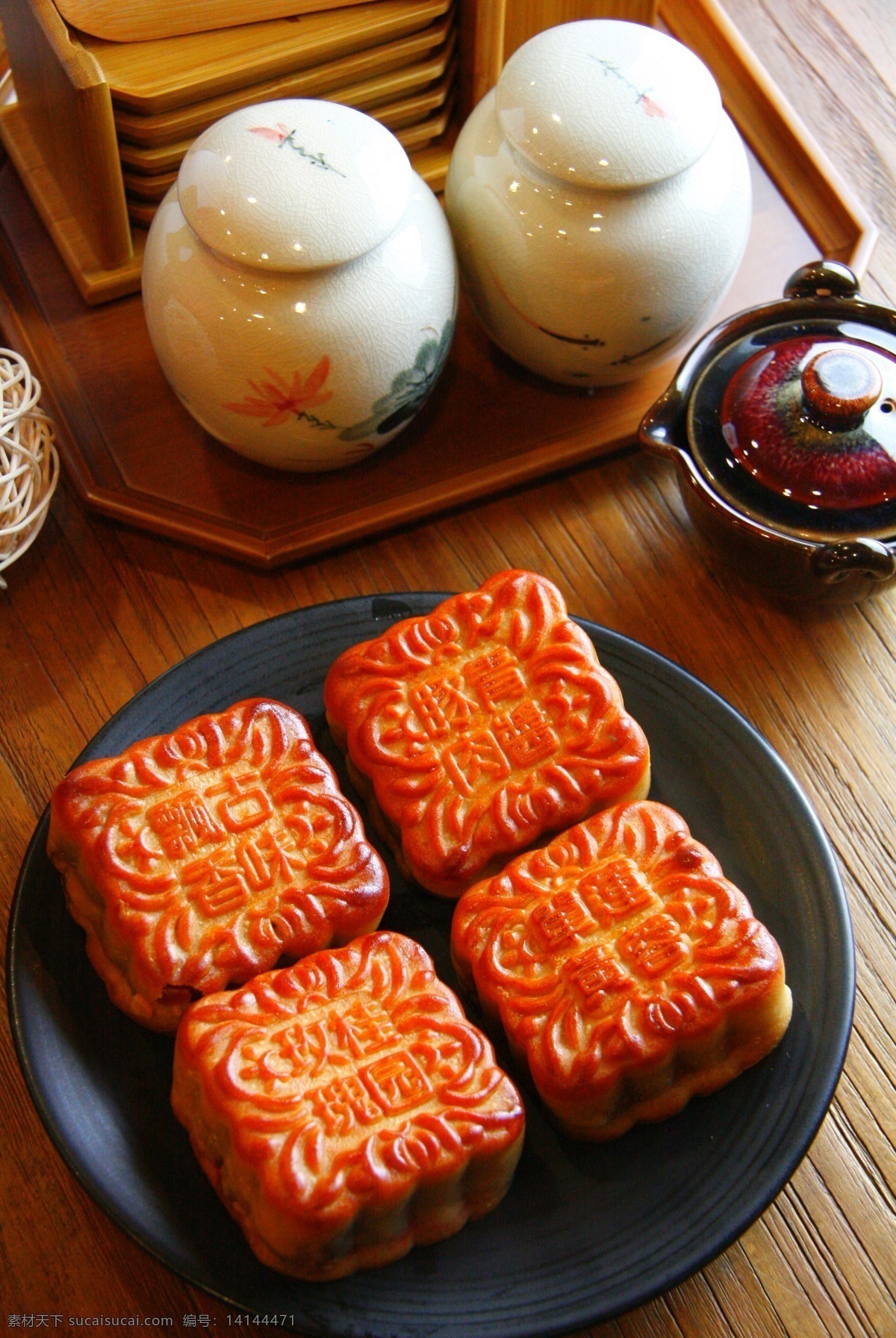 月饼 中华美食 饮食文化 糕点 饮食 甜点 超市 中秋月饼 传统美食 餐饮美食