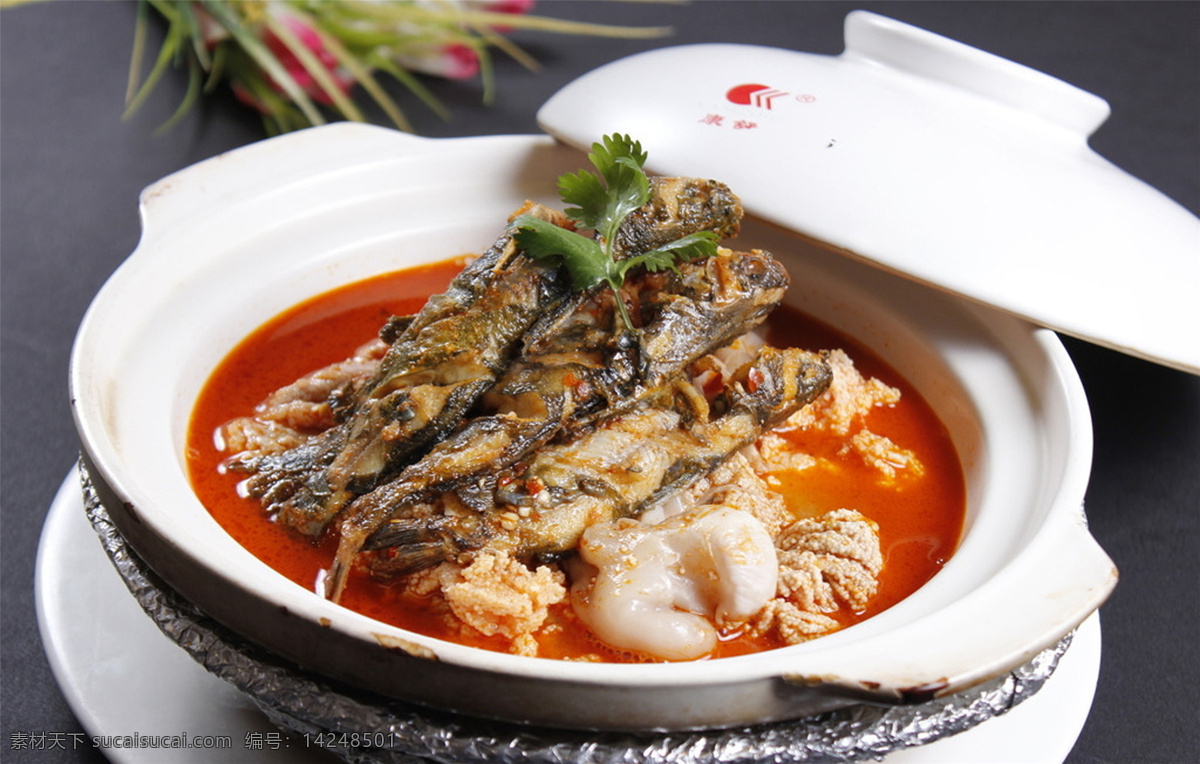鱼 炖 杂 嘎鱼炖鱼杂 美食 传统美食 餐饮美食 高清菜谱用图