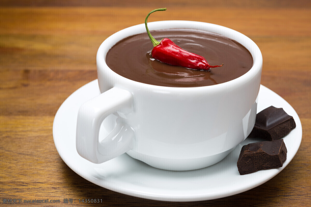 咖啡与辣椒 巧克力 欧式饮料 咖啡杯 辣椒 红辣椒 火焰 火苗 咖啡 新鲜蔬菜 水果蔬菜 餐饮美食 饮料酒水