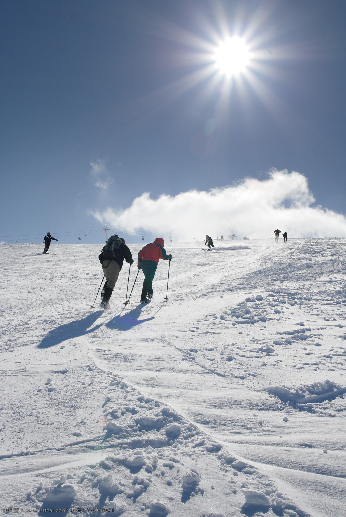 滑雪 登山 阳光普照 雪景 冰天雪地 蓝天白云 美景 体育运动 文化艺术