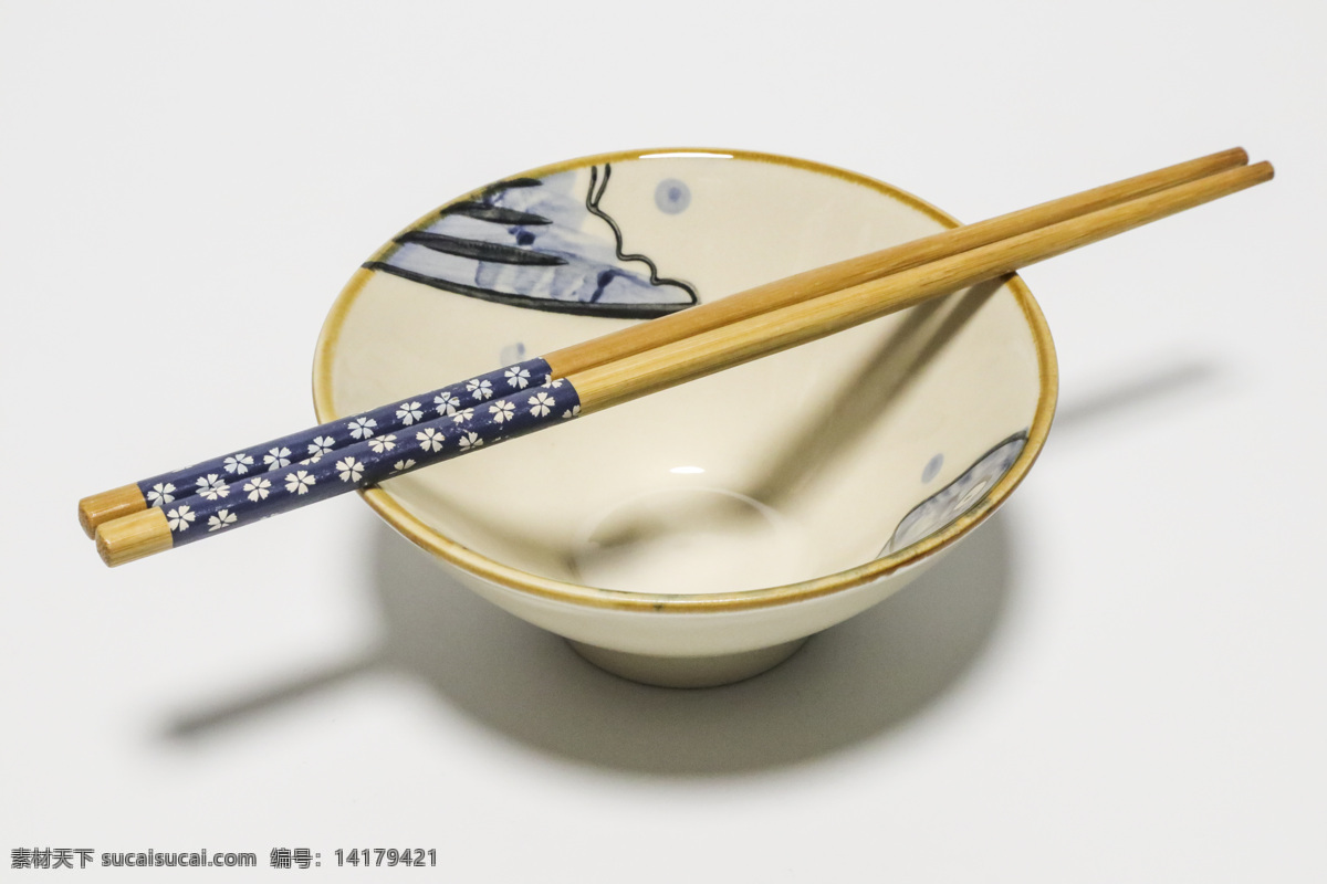 陶瓷 装饰 碗筷 筷子 厨房 厨具 实物摄影 产品摄影 生活百科 生活素材